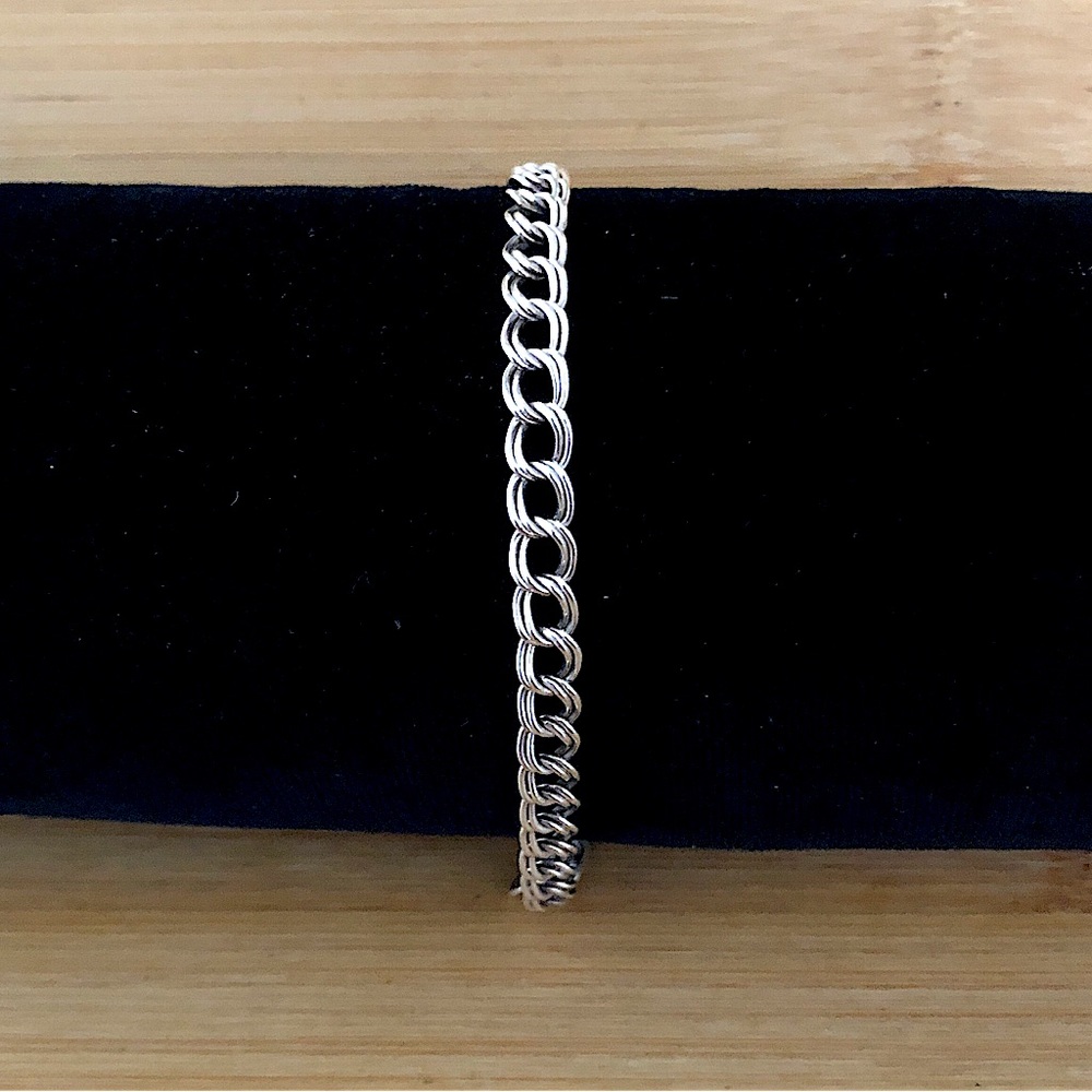 $78  Italian Designer Vintage Estate Double Curve Link Bracelet  Well Marked